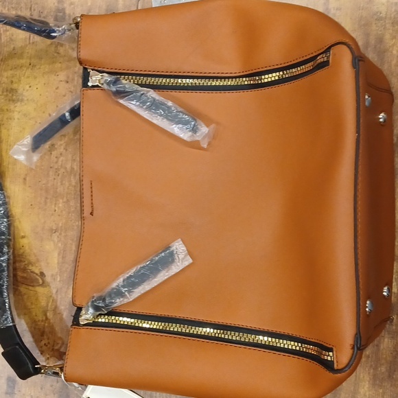 Jen & Co. Alexa 2 In 1 Hobo - Picture 4 of 9